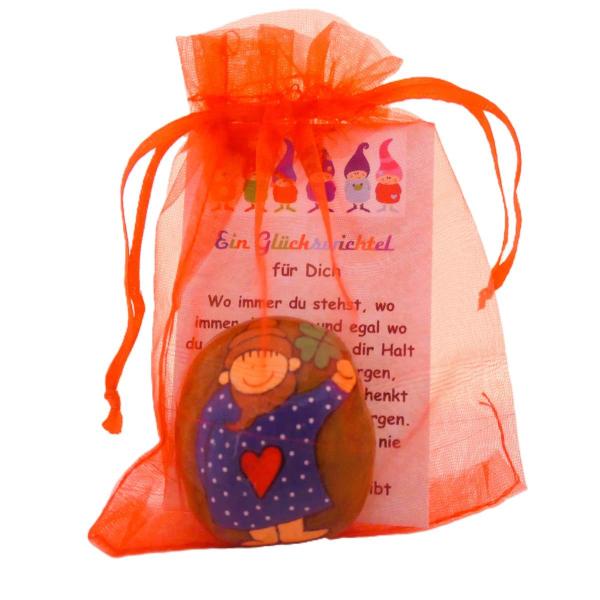 Glückswichtel in blau im Säckchen mit Geschenkkarte